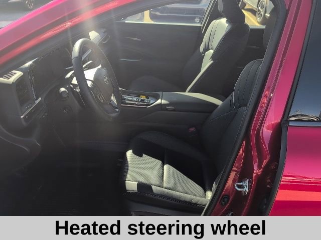 Used 2026 Toyota Crown Platinum image 12