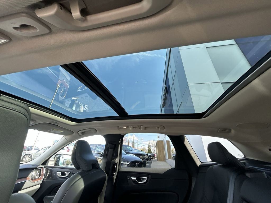 Certified 2023 Volvo XC60 B5 Plus w/ Climate Package AWD/4WD image 24