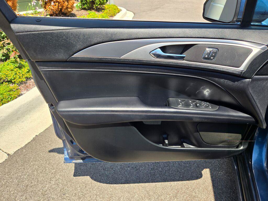 Used 2019 Lincoln MKZ Premiere FWD image 20