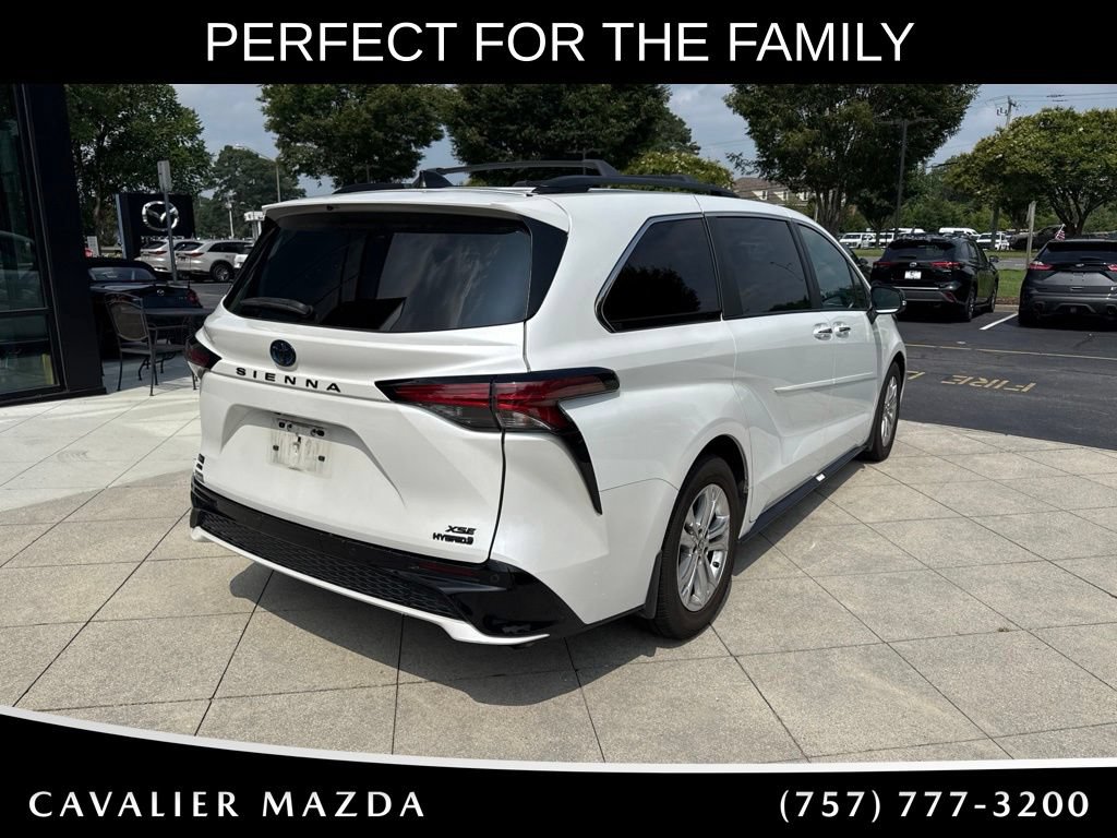 Used 2023 Toyota Sienna XSE w/ Protection Package (TMS) AWD/4WD image 6