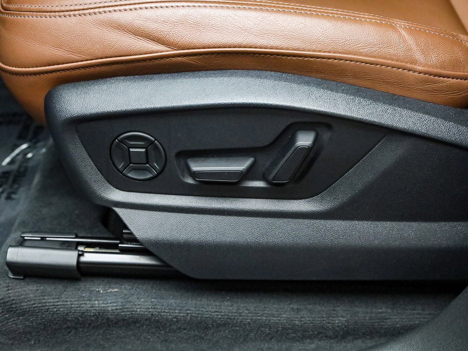 Used 2024 Audi Q8 Premium w/ Black Optic Package image 22