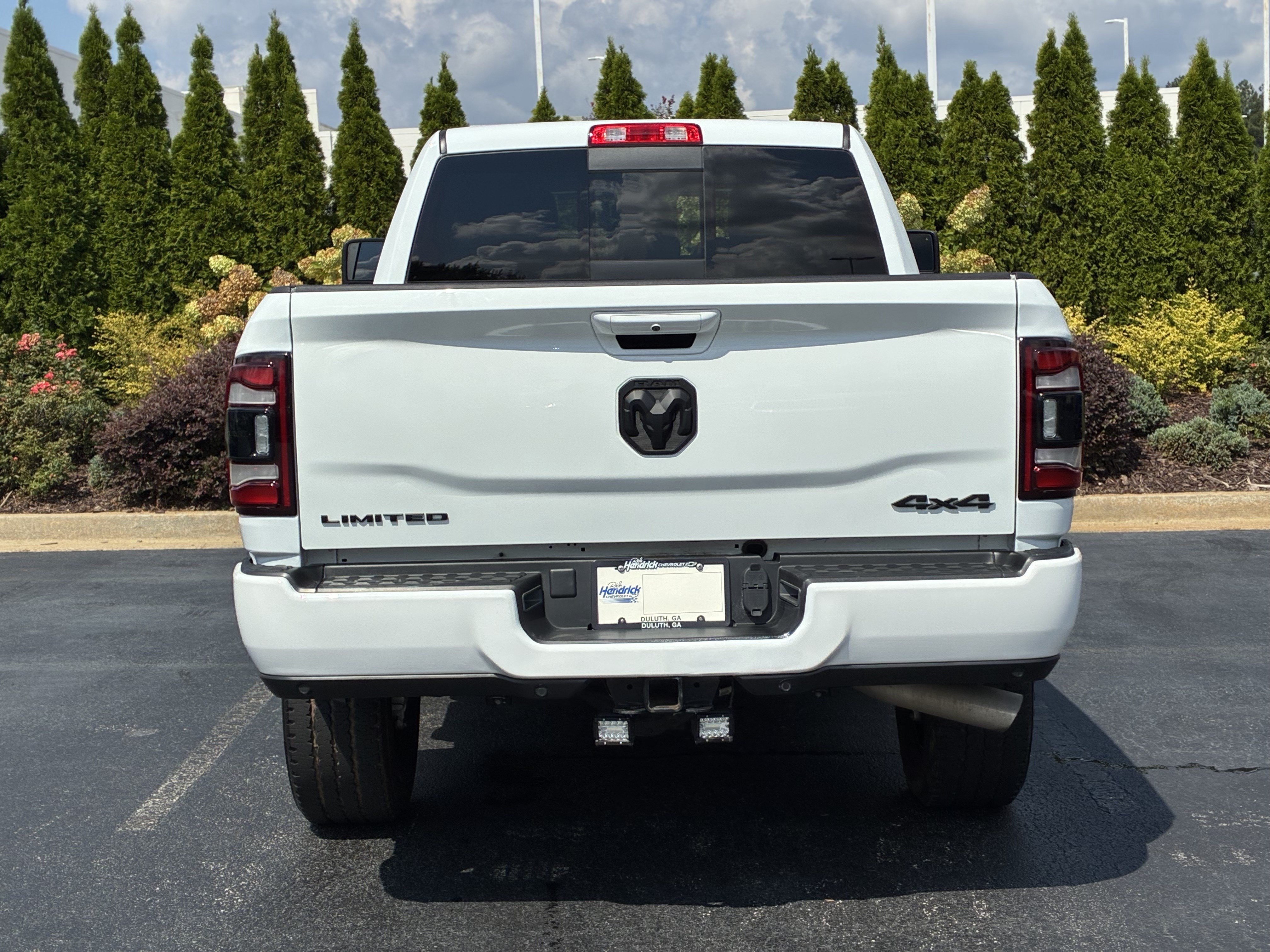 Used 2023 RAM 2500 Limited w/ Night Edition AWD/4WD image 10