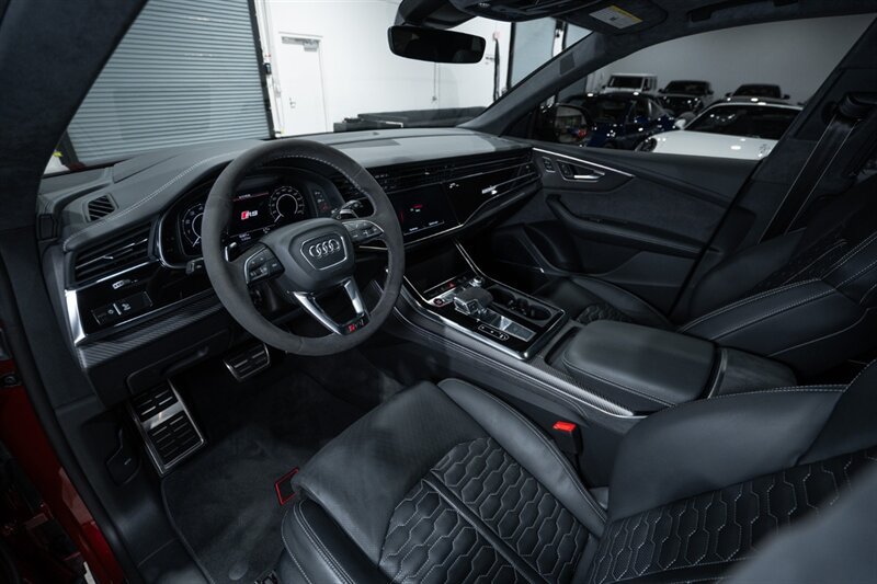 Used 2024 Audi RS Q8 AWD/4WD image 18