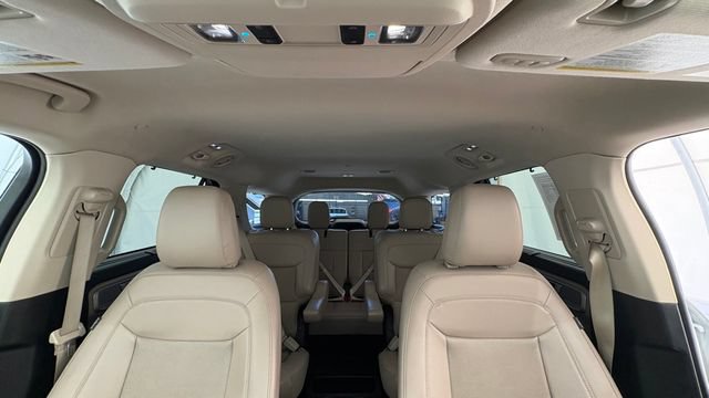 Used 2021 Ford Explorer Limited w/ Hybrid Equipment Group 310A RWD image 36