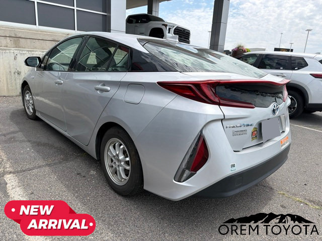Used 2019 Toyota Prius Prime Plus w/ Carpet Mat Package FWD image 19