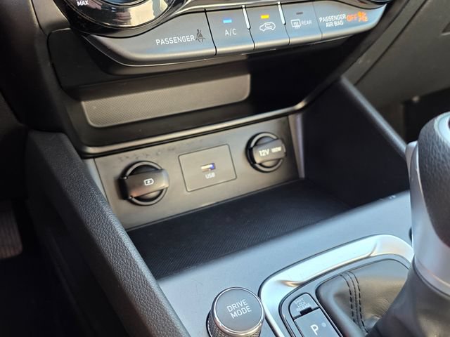 Used 2023 Hyundai Kona SEL FWD image 30