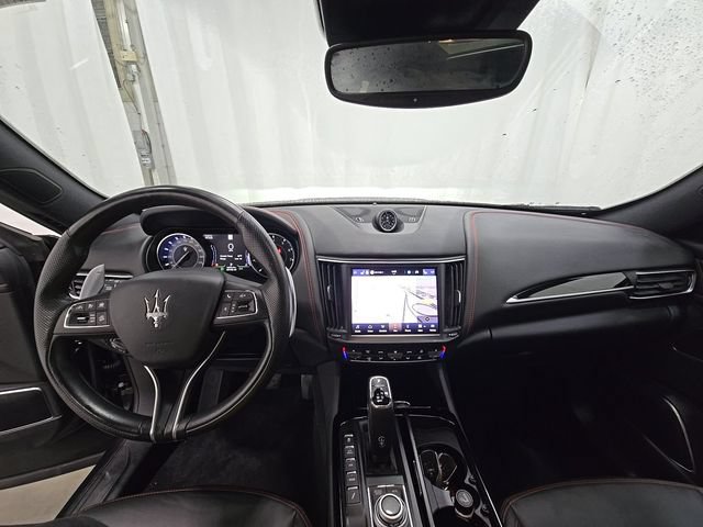 Used 2023 Maserati Levante Modena AWD/4WD image 7