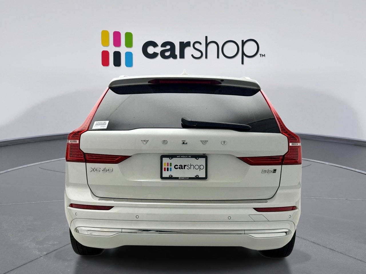 Used 2022 Volvo XC60 B5 Inscription w/ Advanced Package AWD/4WD image 4