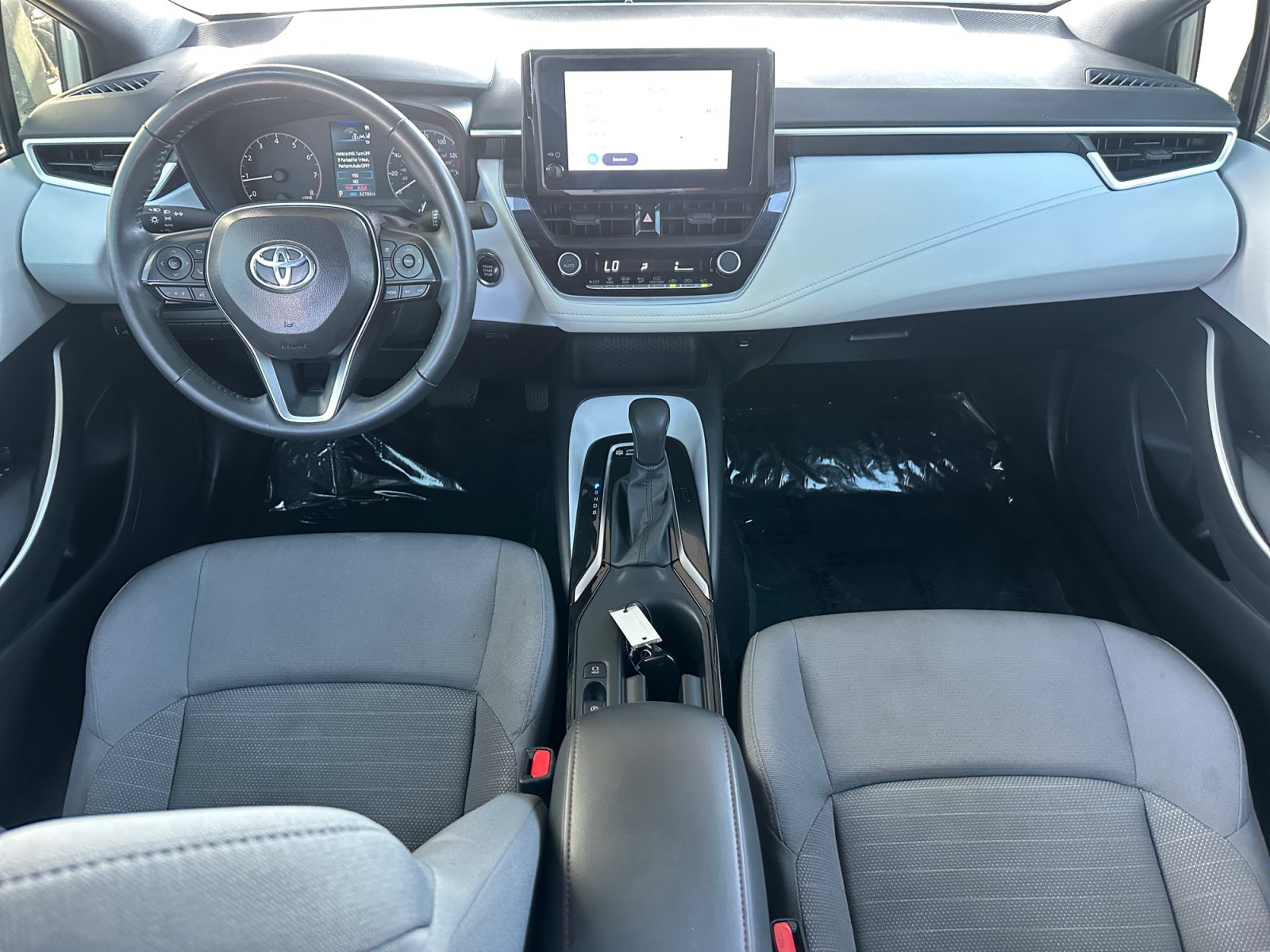Used 2025 Toyota Corolla SE w/ Convenience Package FWD image 11