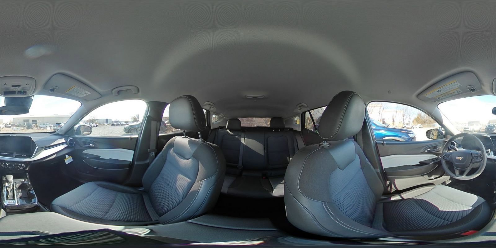 Used 2025 Chevrolet Trax LT image 40
