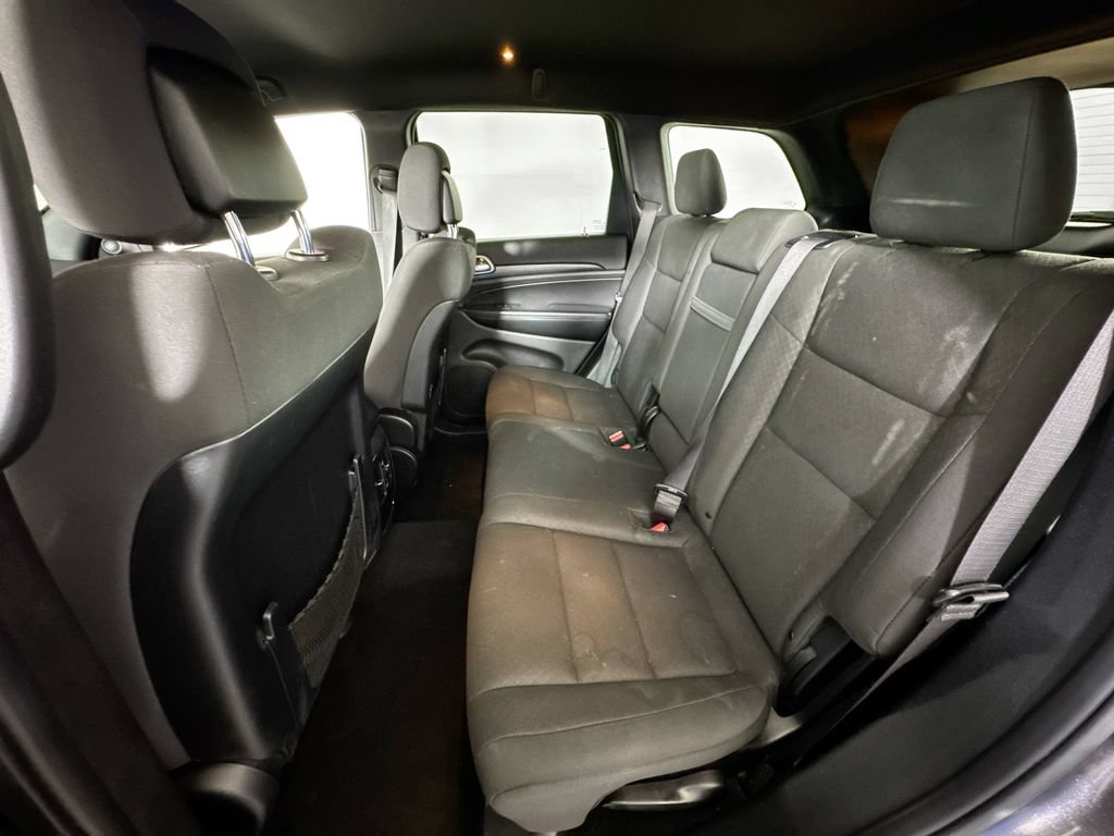 Used 2020 Jeep Grand Cherokee Laredo AWD/4WD image 22