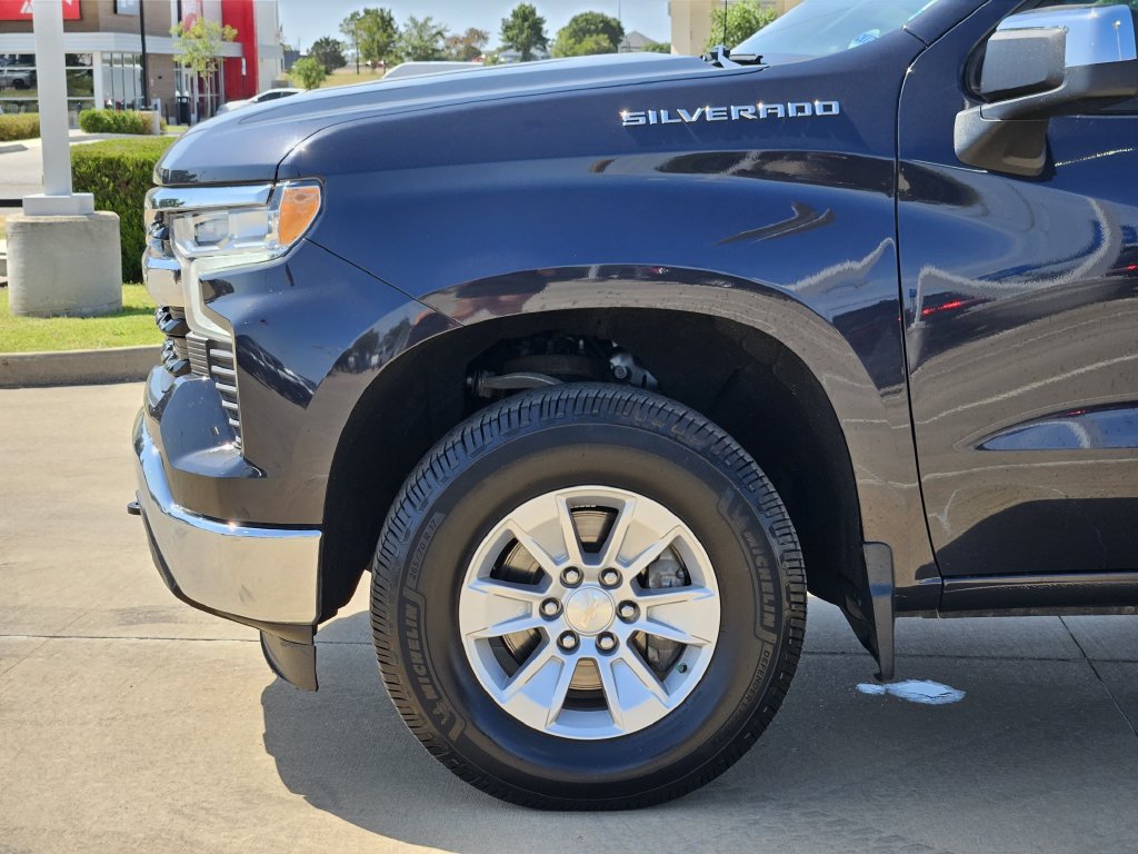 Used 2022 Chevrolet Silverado 1500 LT w/ Protection Package AWD/4WD image 10