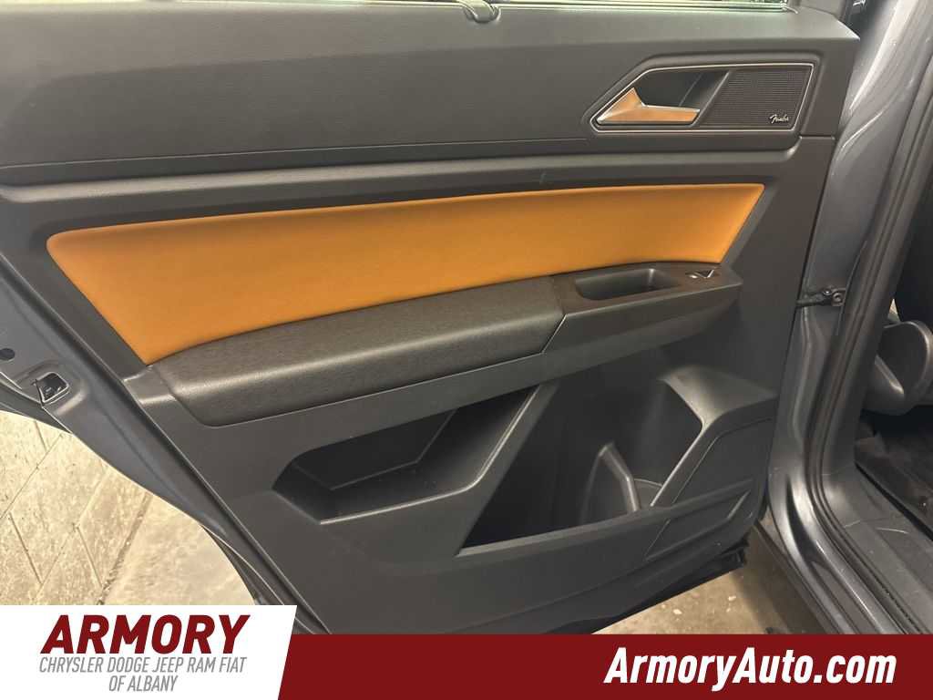 Used 2018 Volkswagen Atlas SEL Premium image 26