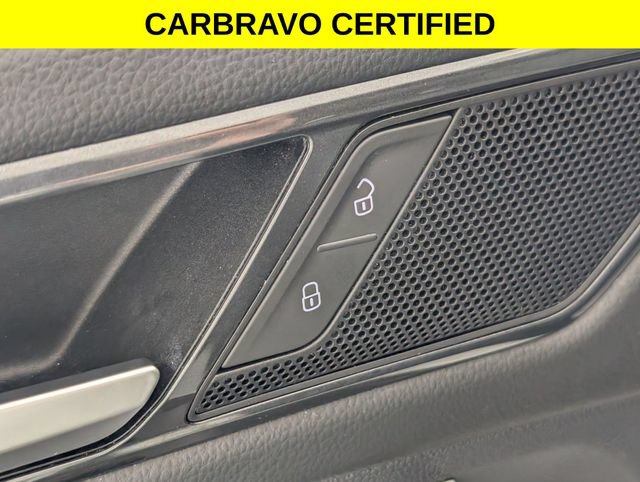 Used 2022 Volkswagen Tiguan SE AWD/4WD image 11
