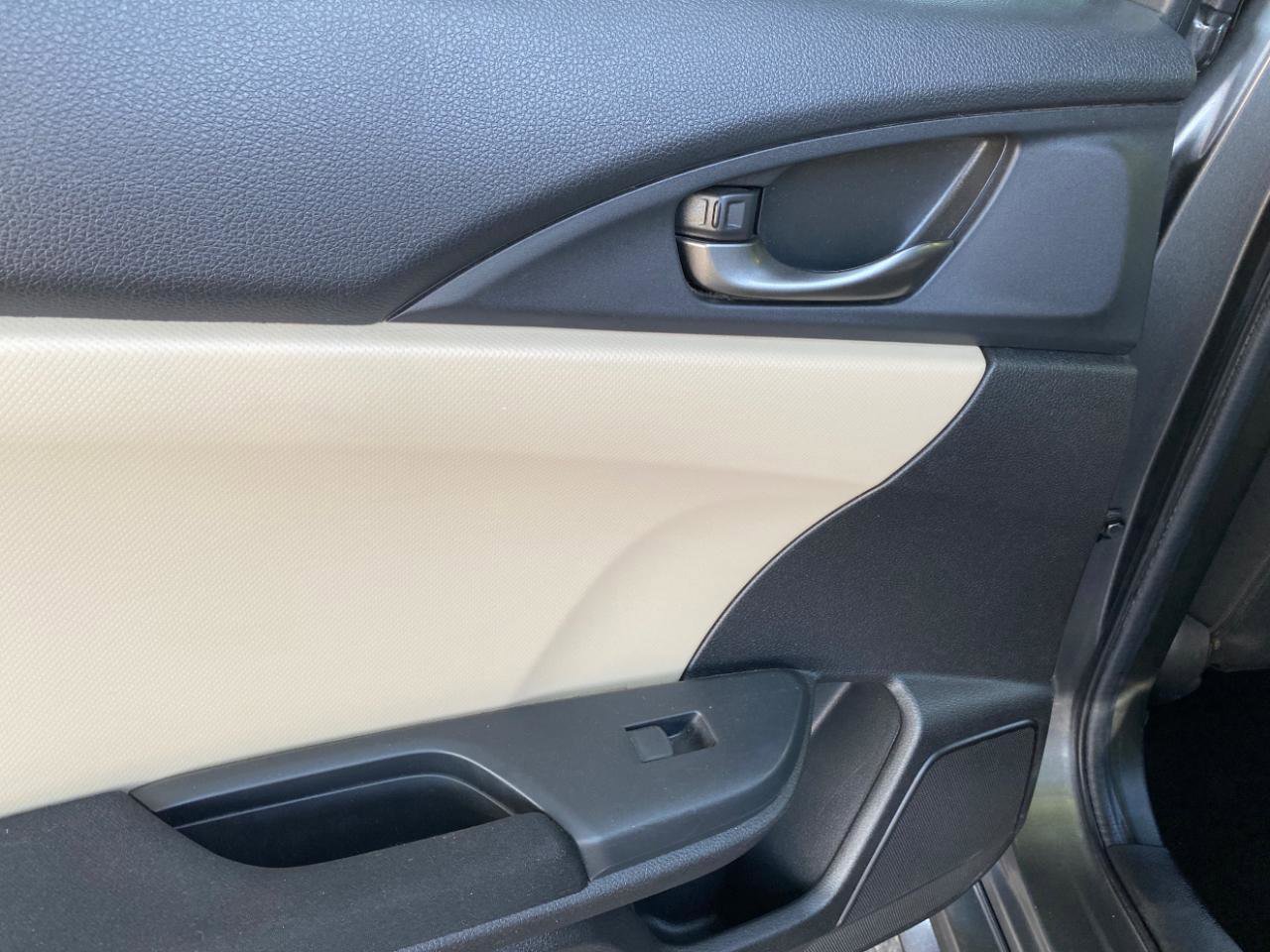 Used 2017 Honda Civic Sport image 27