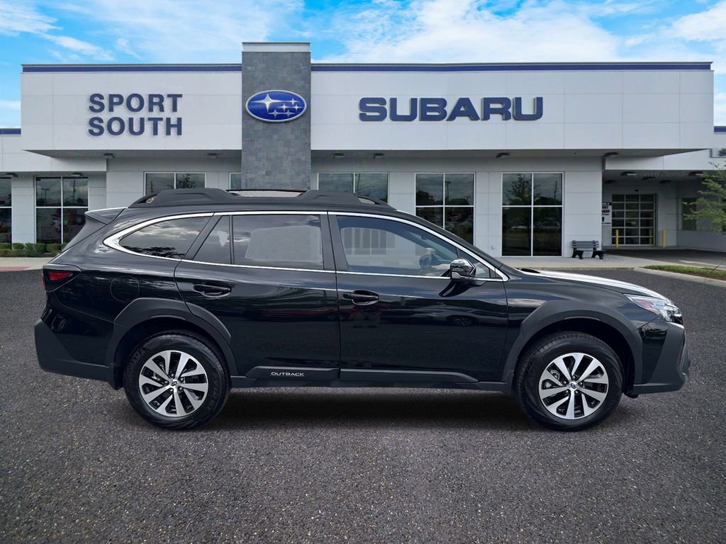 Certified 2025 Subaru Outback Premium AWD/4WD image 2