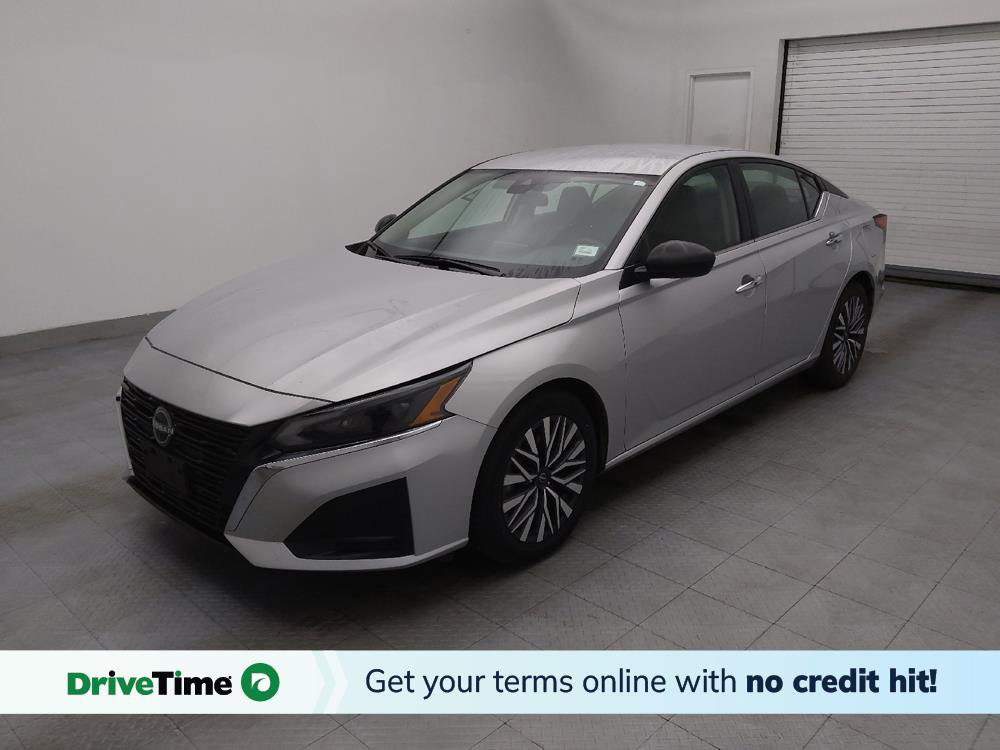 Used 2024 Nissan Altima 2.5 SV image 1