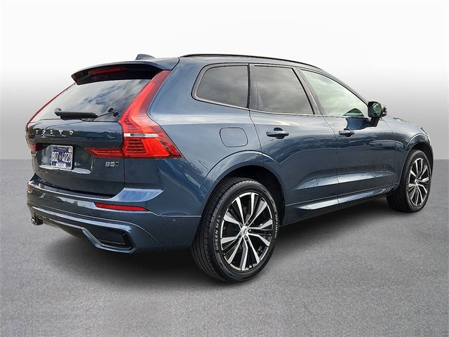 Used 2024 Volvo XC60 B5 Plus image 4