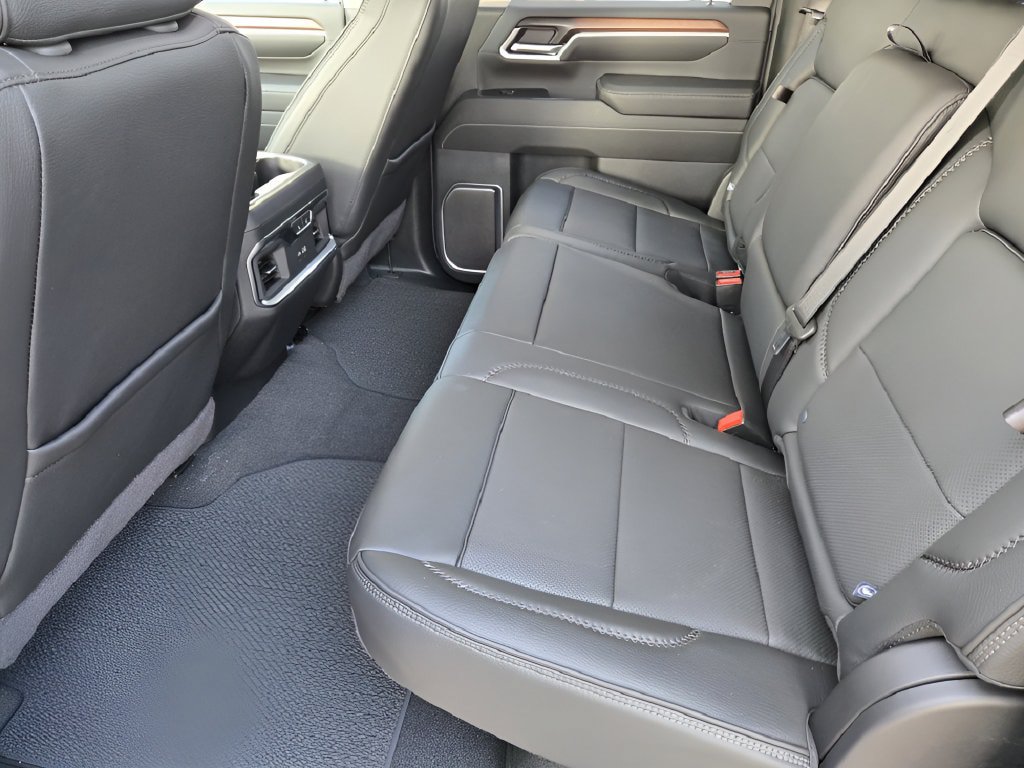 New 2026 GMC Sierra 3500 Denali w/ Technology Package AWD/4WD image 21