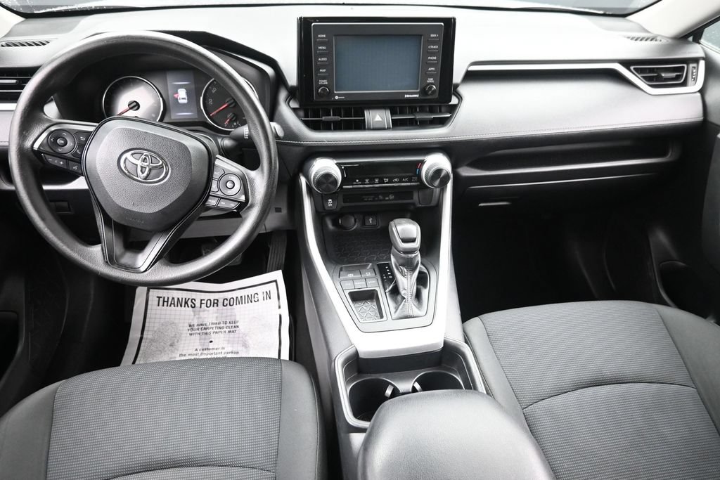 Used 2020 Toyota RAV4 LE FWD image 15