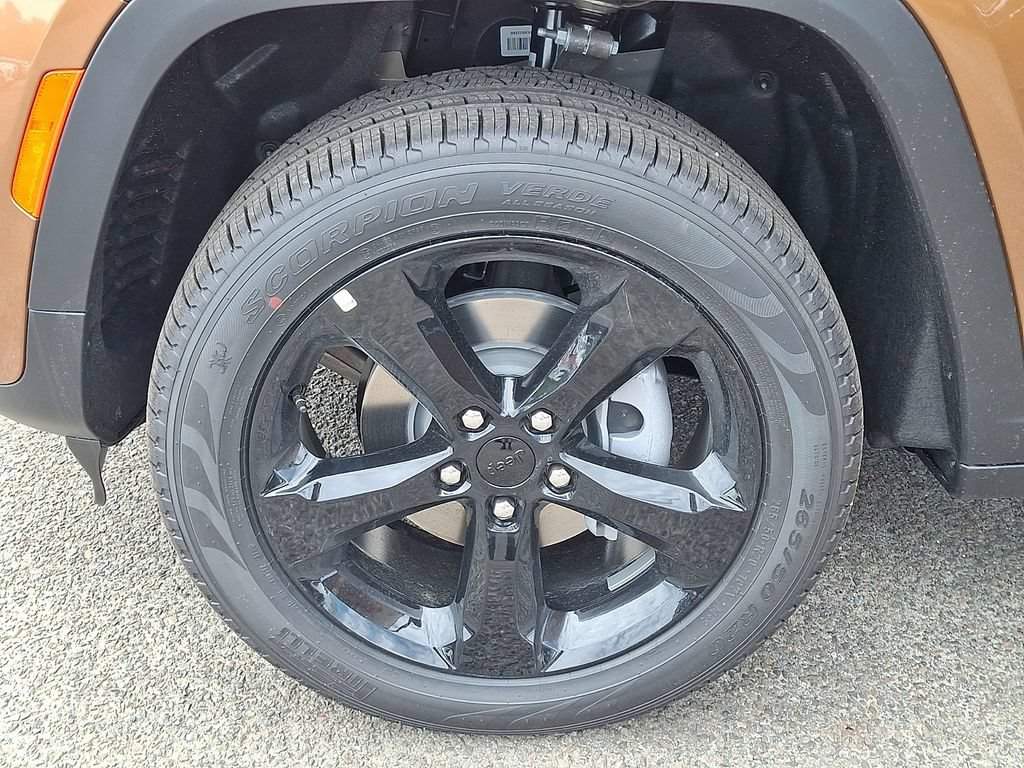 New 2026 Jeep Grand Cherokee Limited AWD/4WD image 19