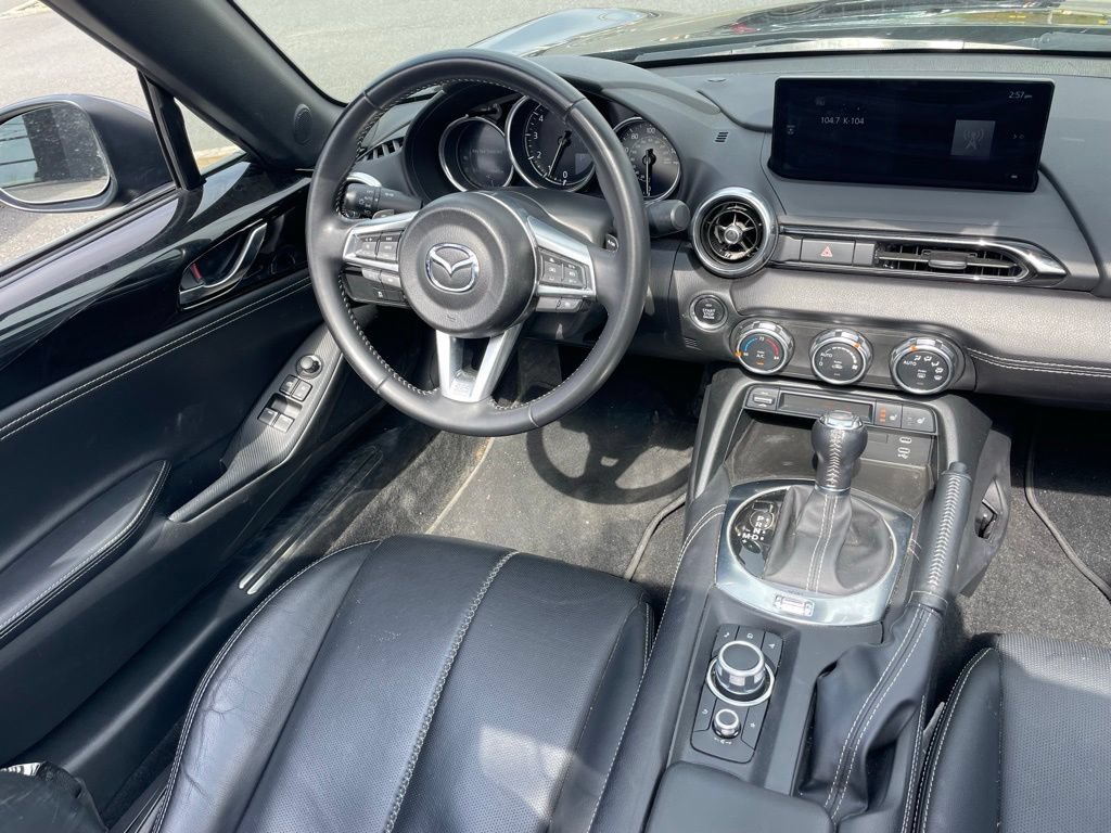 Certified 2025 MAZDA MX-5 Miata RF Grand Touring RWD image 12