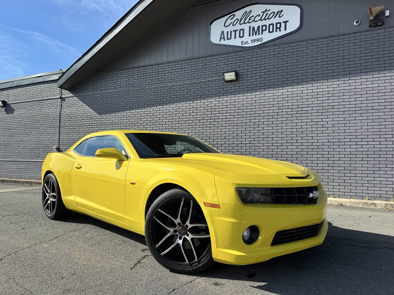 Used 2011 Chevrolet Camaro SS image 1