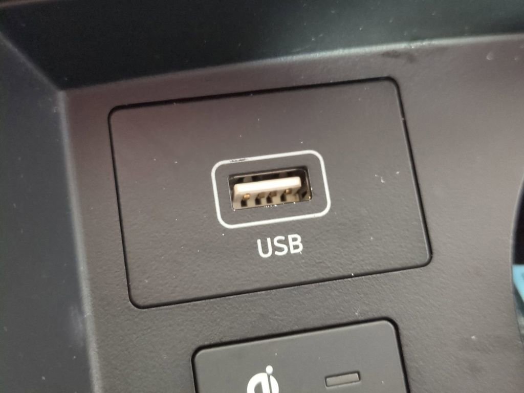 Certified 2021 Hyundai Santa Fe SEL Premium w/ Cargo Package image 28