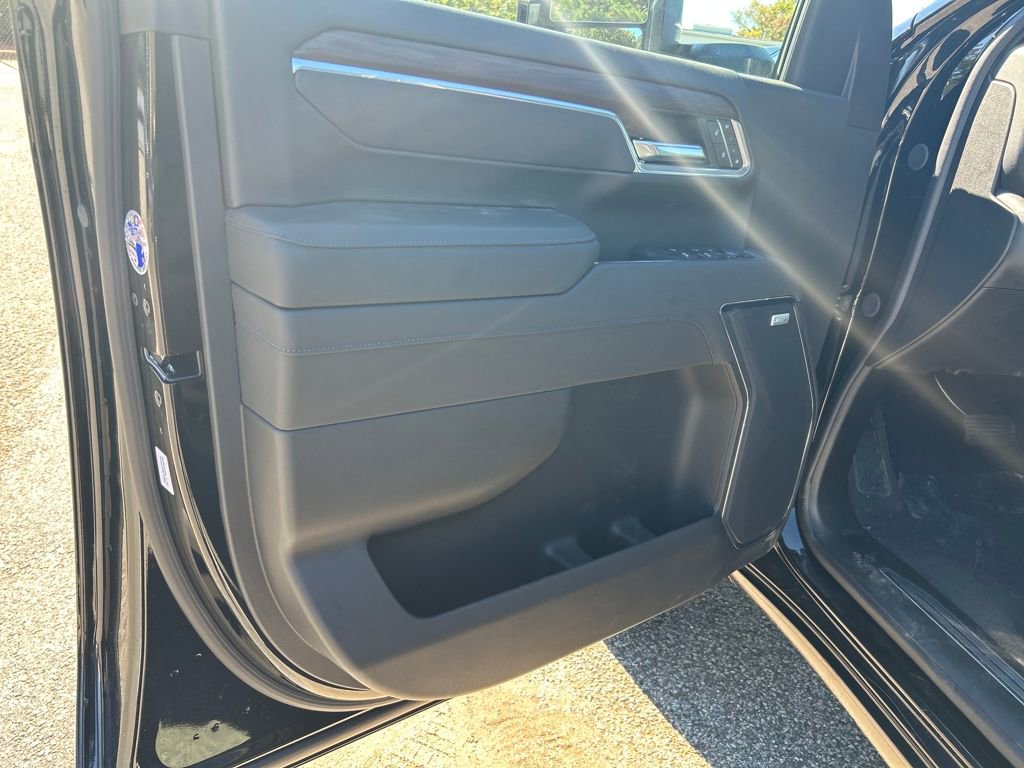New 2026 GMC Sierra 2500 SLT w/ SLT Convenience Package image 11