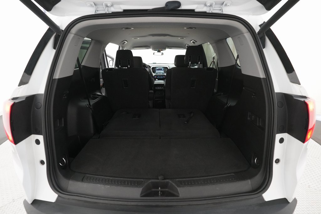 Used 2018 GMC Acadia SLE w/ Driver Alert Package I image 10