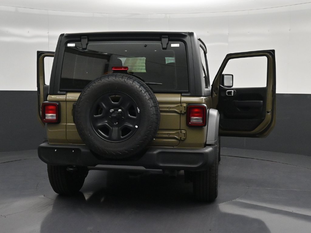 Used 2026 Jeep Wrangler Sport AWD/4WD image 34
