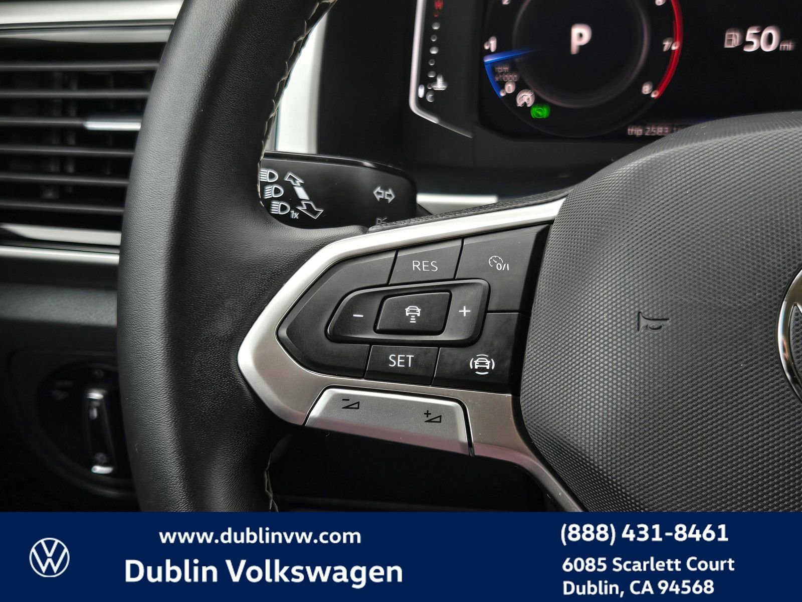 Used 2023 Volkswagen Atlas SE w/ Panoramic Sunroof Package image 22