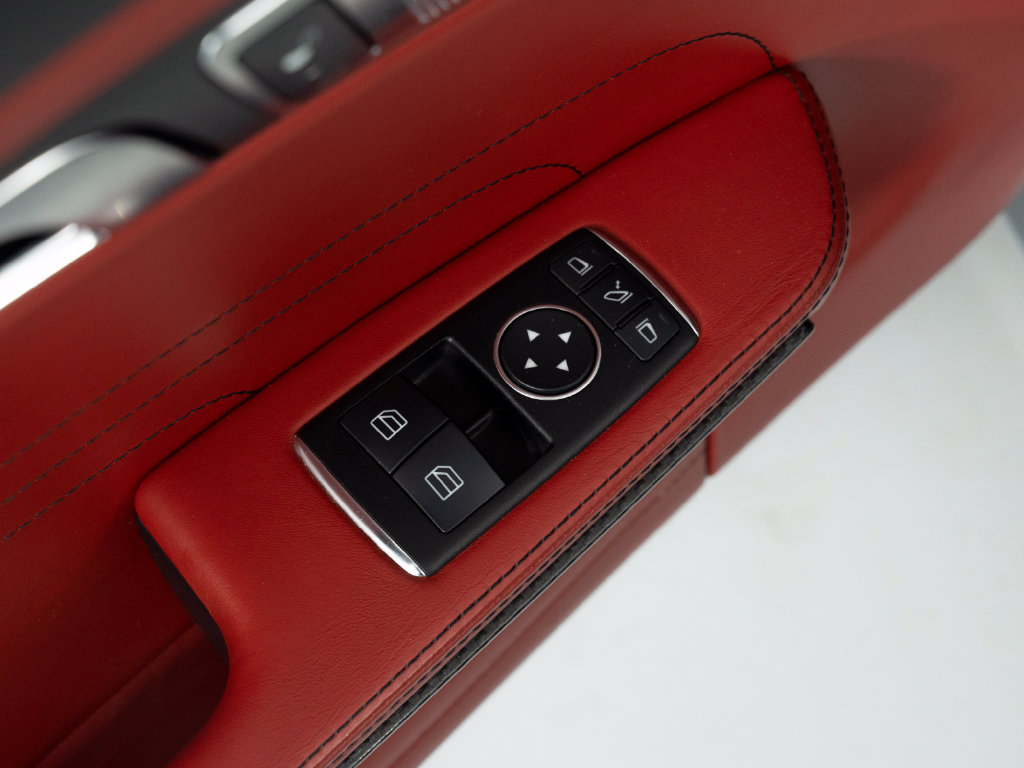 Used 2012 Mercedes-Benz SLS AMG Roadster image 12