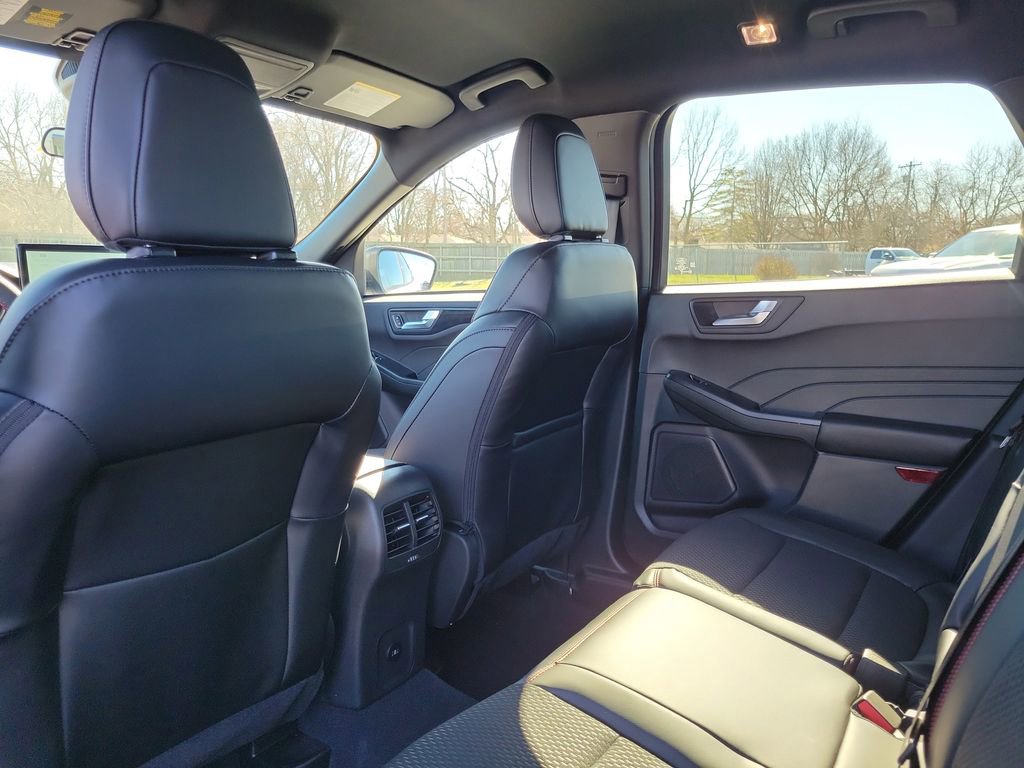 New 2026 Ford Escape ST-Line w/ Tech Pack #1 image 16