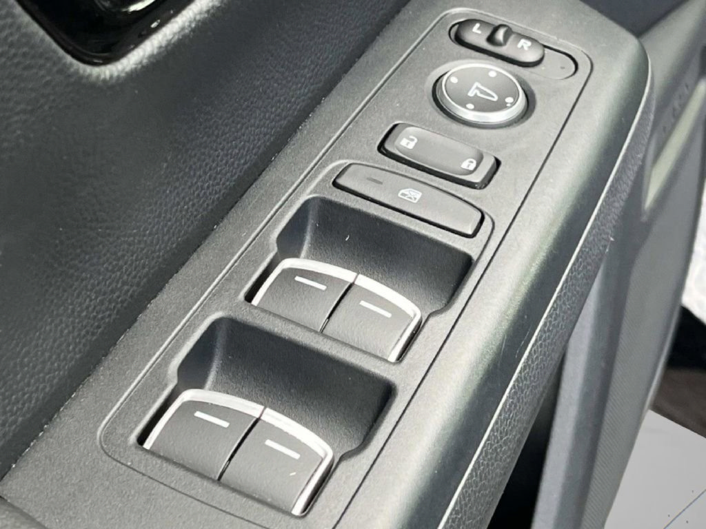 Used 2023 Honda CR-V EX-L image 29