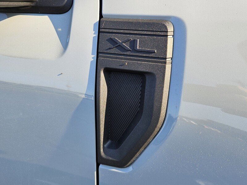 Used 2022 Ford Maverick XL FWD image 17