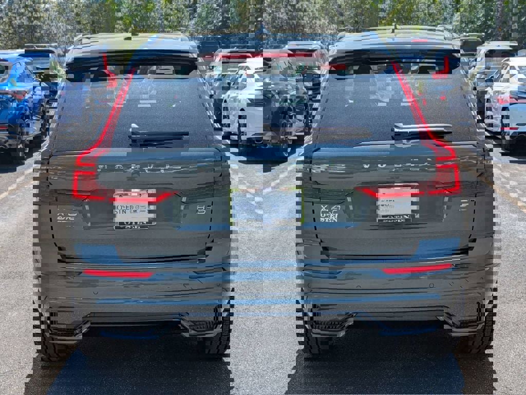 New 2026 Volvo XC60 B5 Ultra w/ Protection Package Premier AWD/4WD image 7