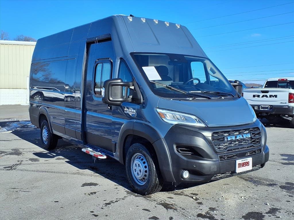 Used 2024 RAM ProMaster 3500 image 2