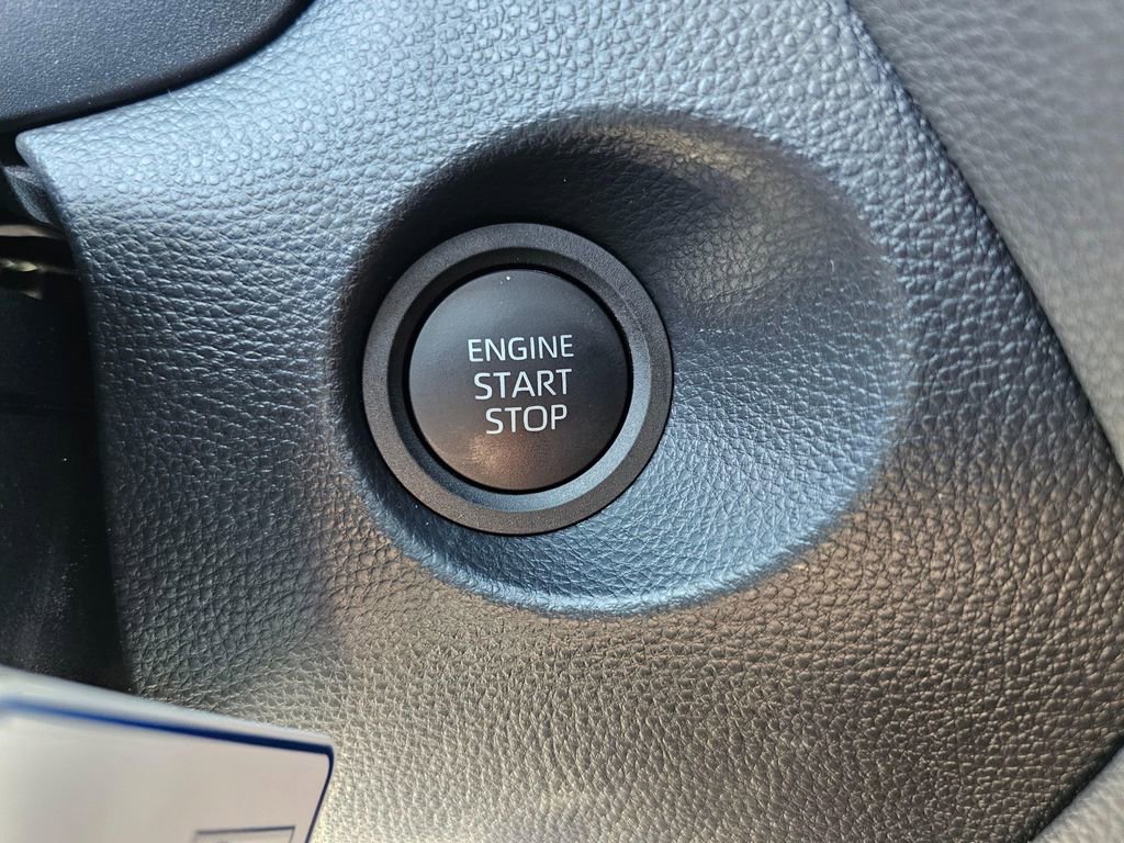 New 2026 Toyota Corolla Cross XLE image 31