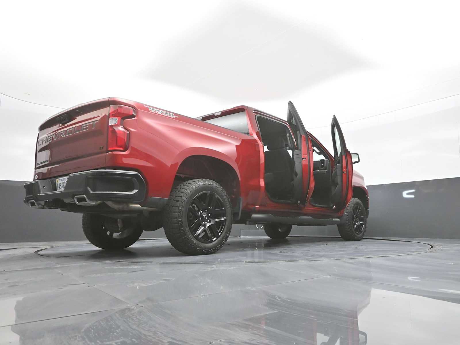 Used 2024 Chevrolet Silverado 1500 LT Trail Boss w/ LPO, Dark Essentials Package AWD/4WD image 45
