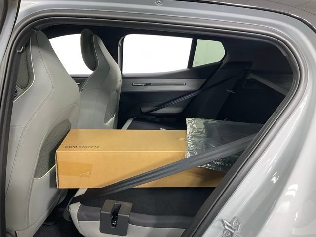 New 2026 Volvo EX30 Cross Country Ultra w/ Protection Package Premier AWD/4WD image 31