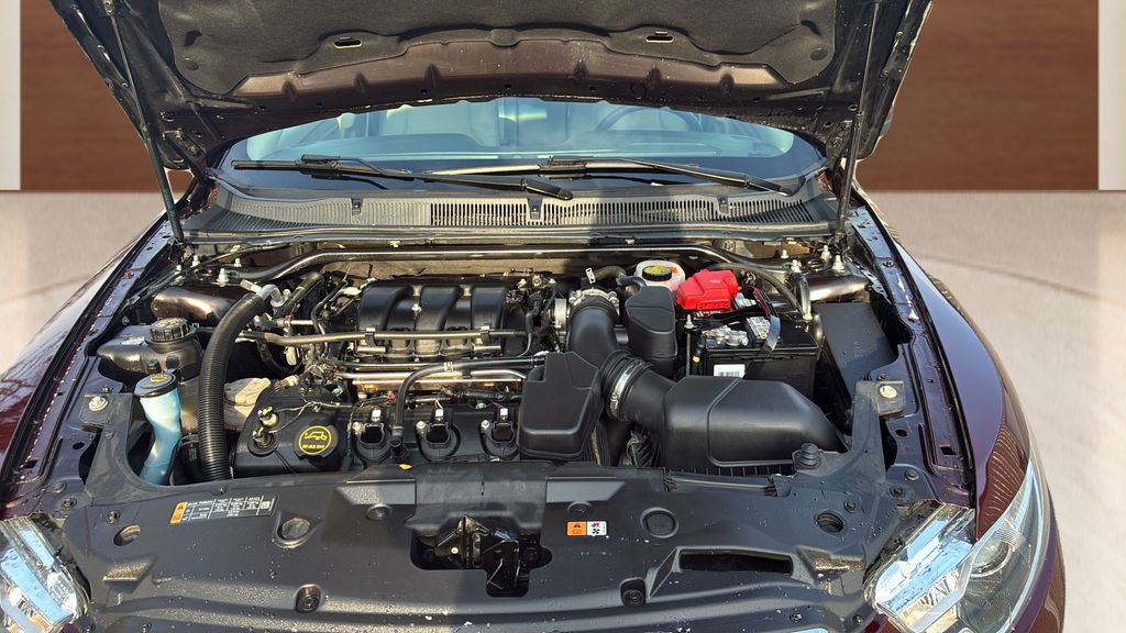Used 2019 Ford Taurus SEL image 17