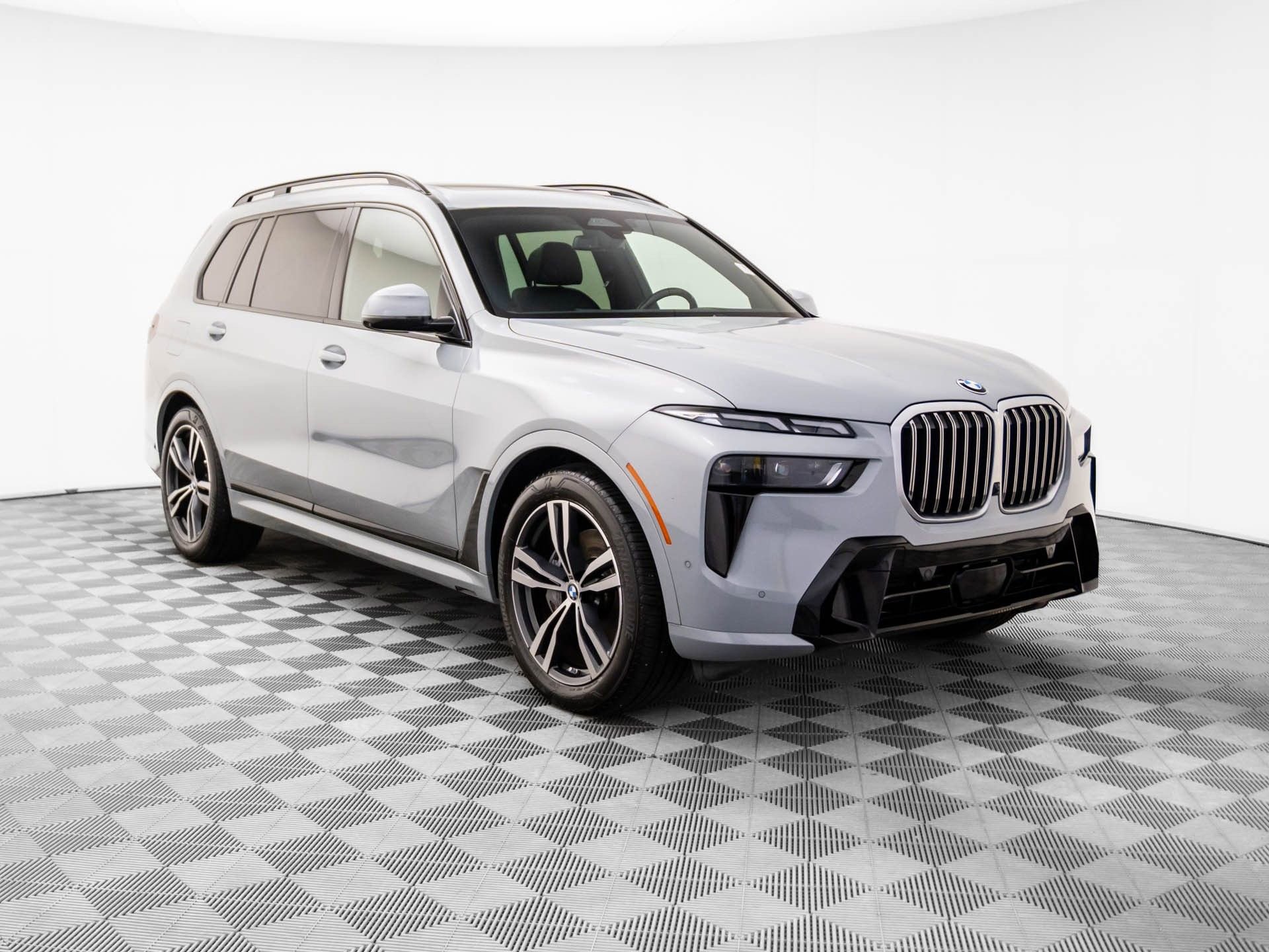 Used 2023 BMW X7 xDrive40i w/ M Sport Package image 8