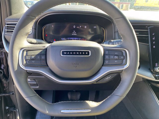 Used 2025 Jeep Wagoneer Series III w/ 8-Passenger Seating Package AWD/4WD image 19