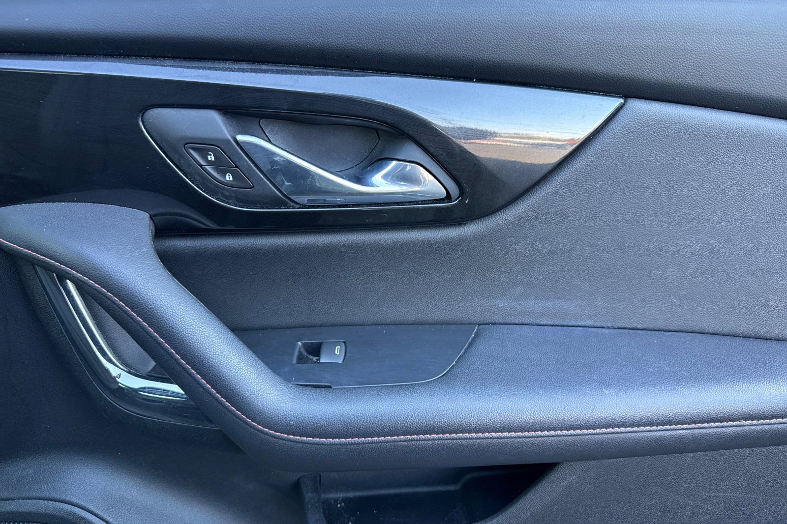 Used 2021 Chevrolet Blazer RS w/ Driver Confidence II Package image 22