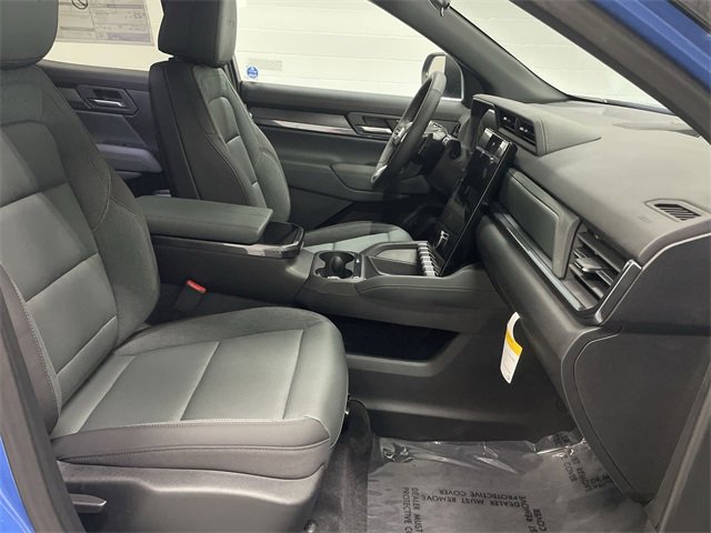 New 2026 GMC Terrain AT4 w/ LPO, Floor Liner Package image 19