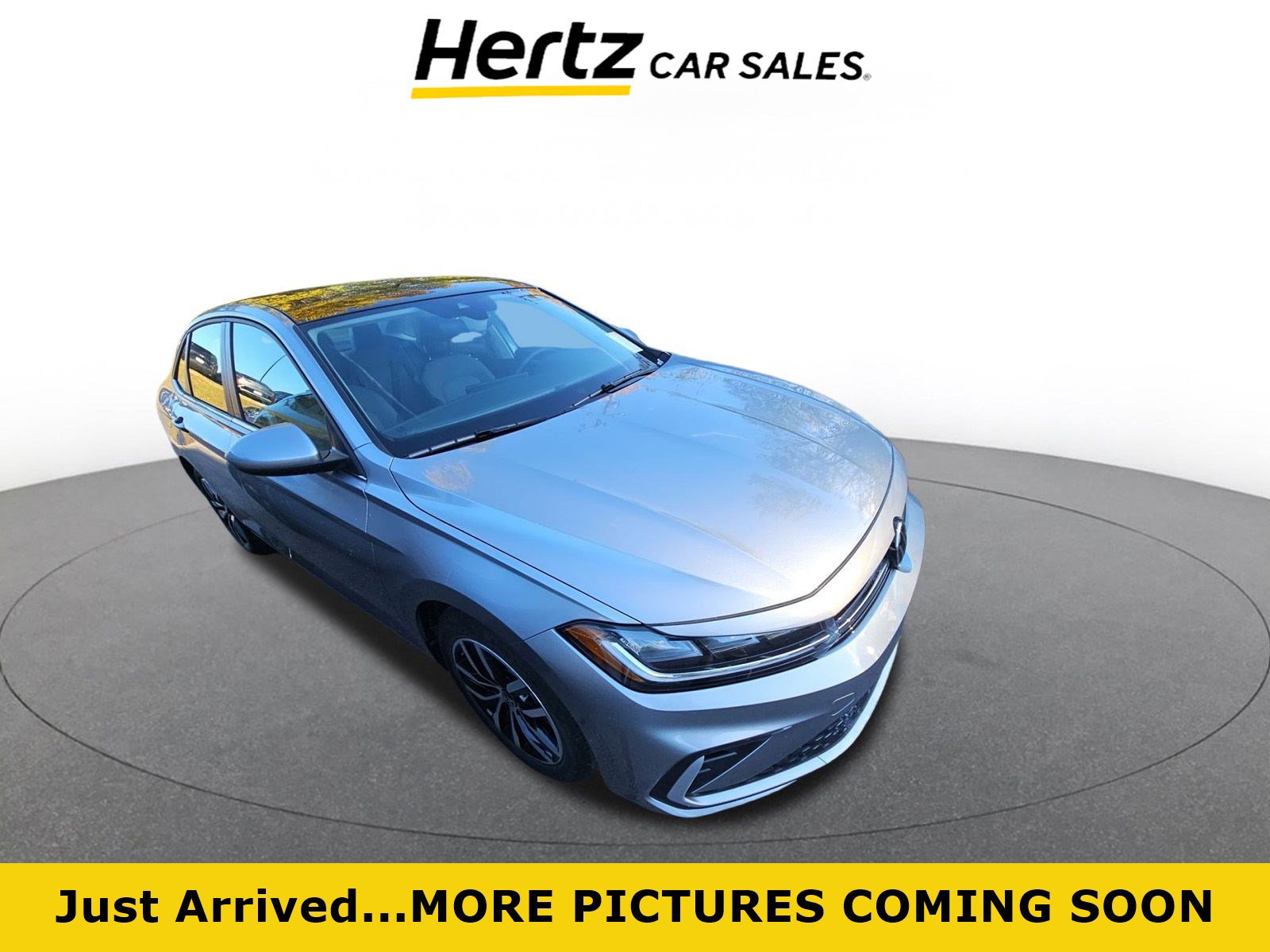 Used 2025 Volkswagen Jetta SE