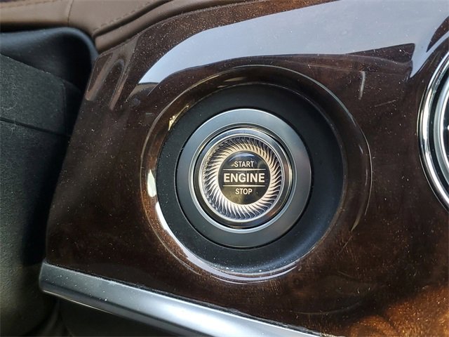 Used 2018 Mercedes-Benz S 560 4MATIC Sedan image 31