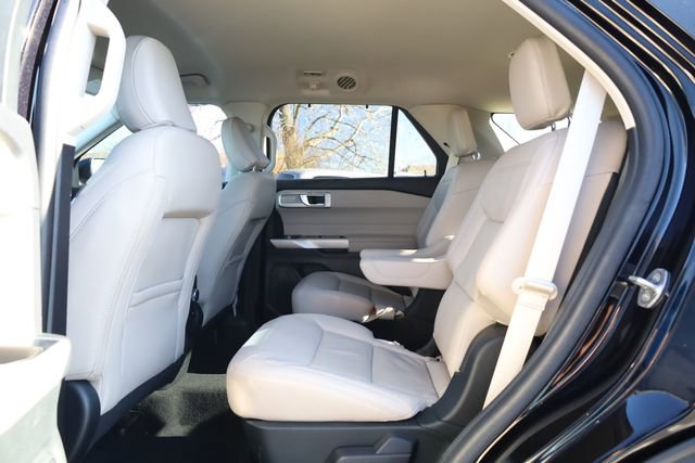 Used 2022 Ford Explorer Limited image 28