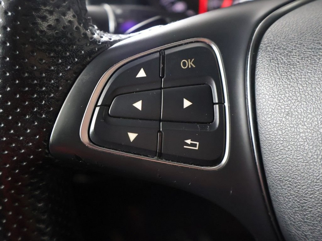 Used 2019 Mercedes-Benz GLA 250 4MATIC image 38